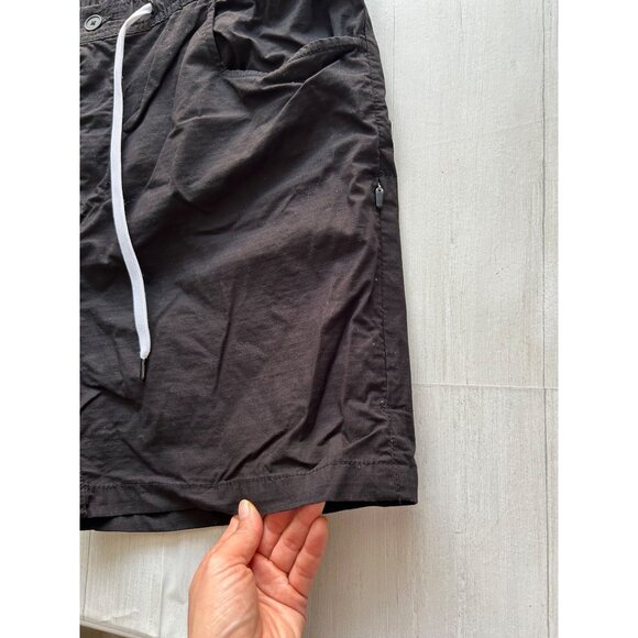 BYLT Basics Black Cargo Shorts - Picture 4 of 13